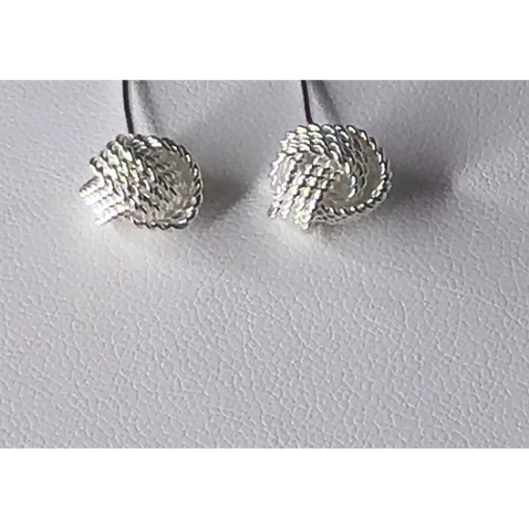 925 STERLING SILVER LOVE KNOT EARRING - Picture 6 of 6